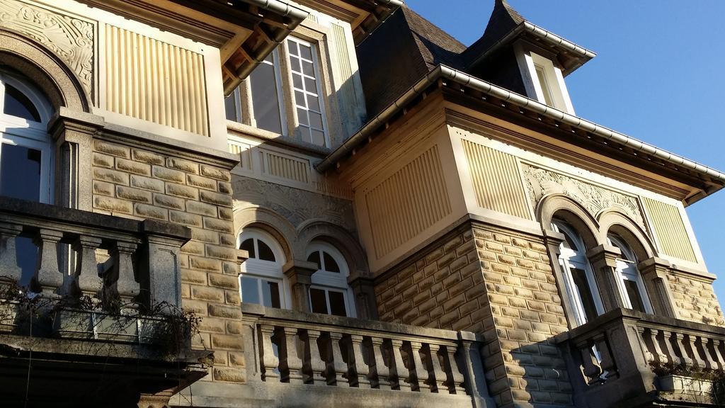 Le Castel Guesthouse Bayeux Exterior photo