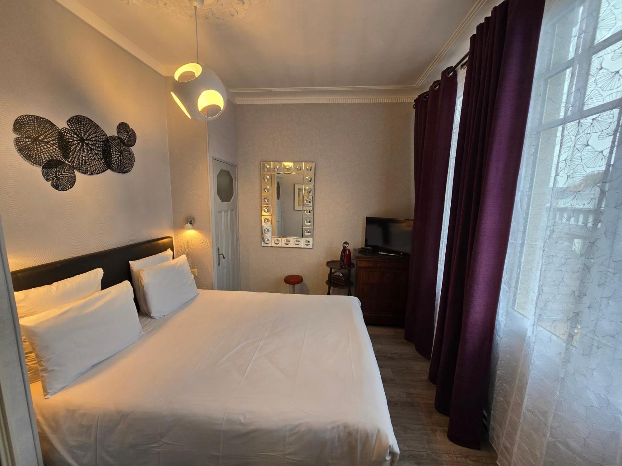 Le Castel Guesthouse Bayeux Room photo