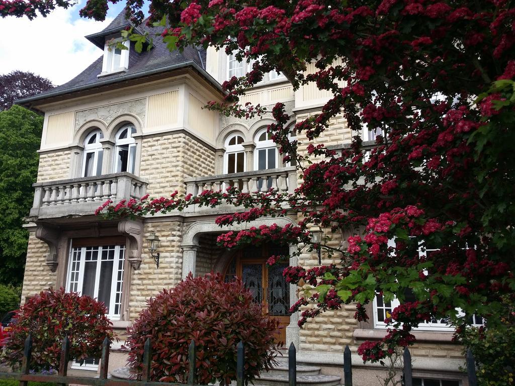 Le Castel Guesthouse Bayeux Exterior photo